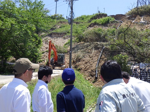 農地地すべりの被害状況(斜面崩壊)(輪島市 稲舟地区)
