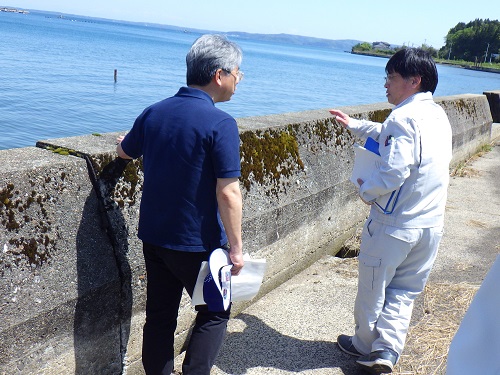 農地海岸の被害状況(堤防傾倒)(穴水町 志ヶ浦地区)