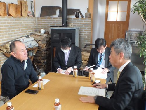 有限会社グリーンビジネス 橋本意見交換の様子