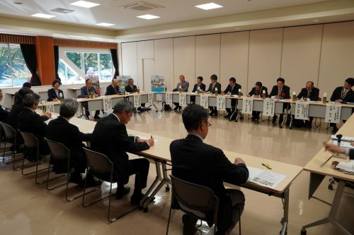 受賞団体との意見交換会の様子