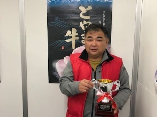 北陸農政局長賞の受賞者（交雑種の部）