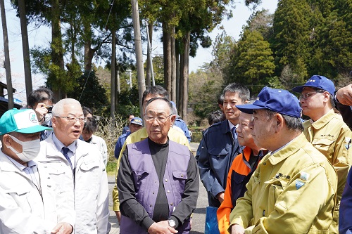 農地への土砂流入現場確認泉谷珠洲市長・農業関係者との意見交換(珠洲市)