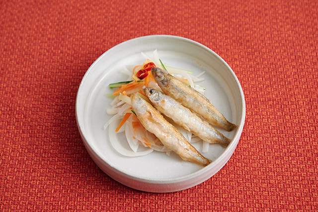 わかさぎとれんこんの酢漬け