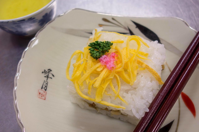 押し寿司（もろぶた寿司）