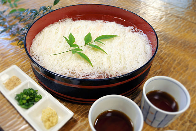 冷やしそうめん