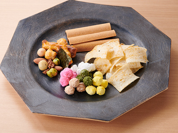 米菓子、豆菓子(こめがし、まめがし)