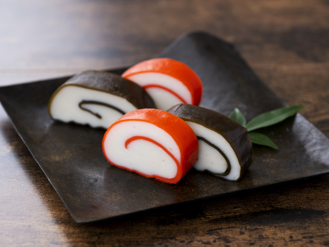 Maki Kamaboko (Rolled fish cakes)