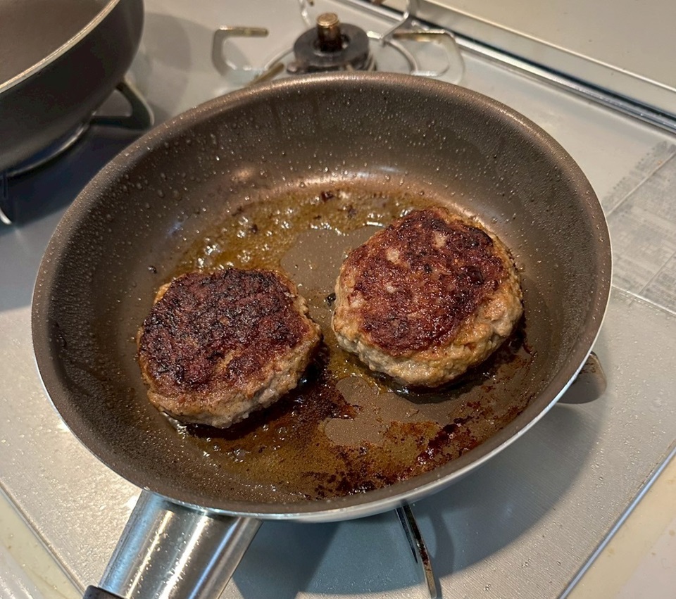 4.ハンバーグを焼く