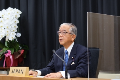金子大臣