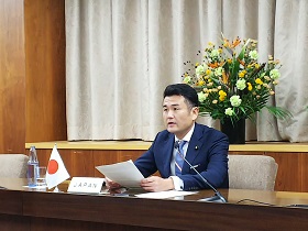 代表演説様子その1
