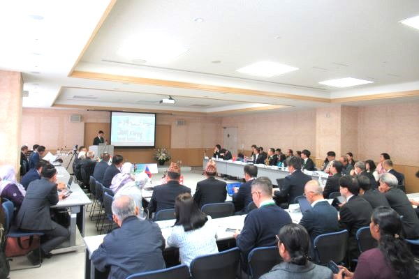 運営会議（全体）の様子