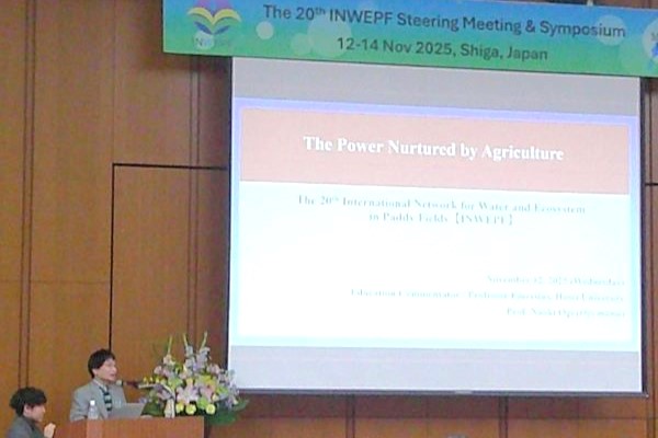 尾木氏による基調講演