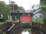 土橋分水工