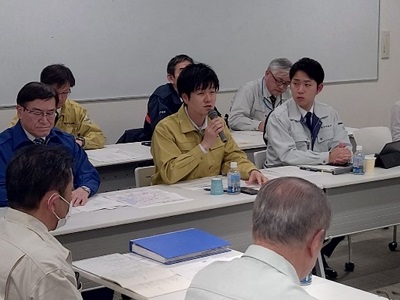 氷見市で農業関係者と意見交換を行う鈴木農林水産副大臣