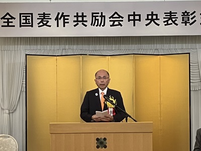 祝辞を述べる根本農林水産副大臣