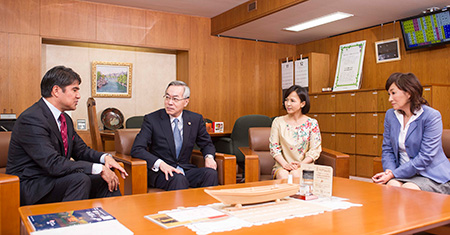座談会のようす