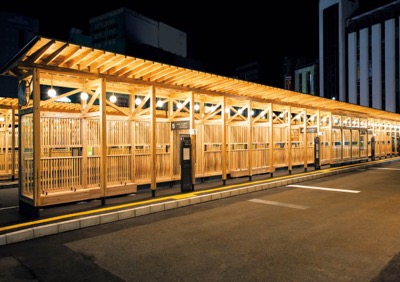 秋田駅西口バスターミナル（秋田県秋田市）