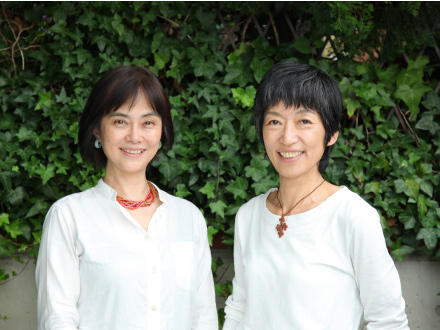 (一社)DRYandPEACE・サカイ優佳子さん(左)、田平恵美さん(右)。