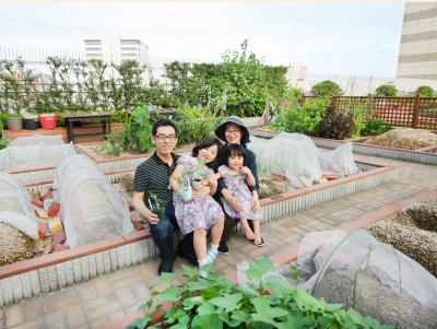 柴田哲(さとし)さん、公子さんのご一家