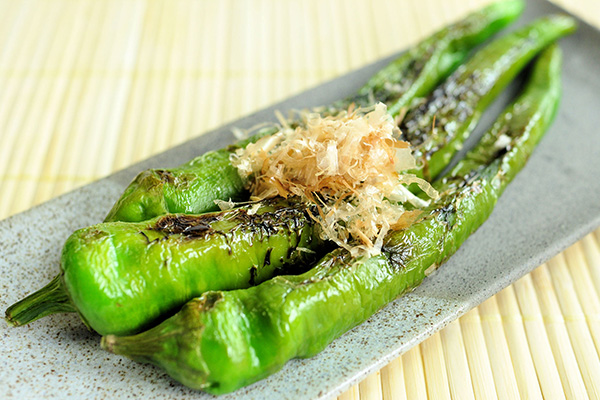 写真:万願寺とうがらし素焼き