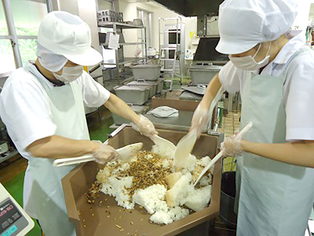写真:調理工程
