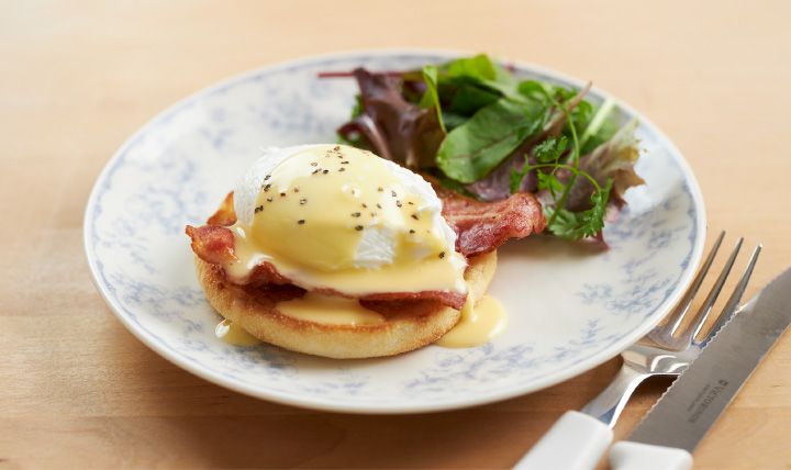 エッグベネディクト