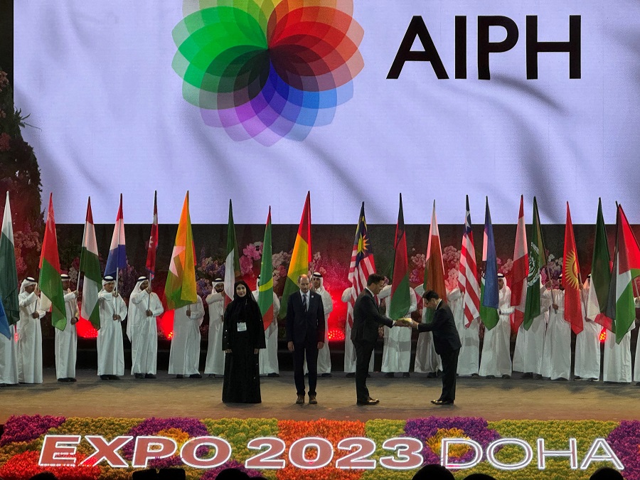 AIPH旗の引渡し