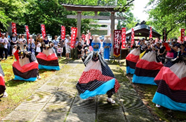 萩野・仁田山鹿子踊