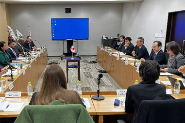 Discussion between U.S. and Japan on the first day of the dialogue.