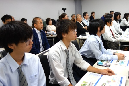 キックオフミーティングの様子