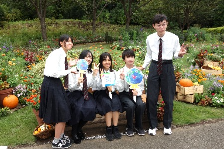 里山ガーデン視察の様子２