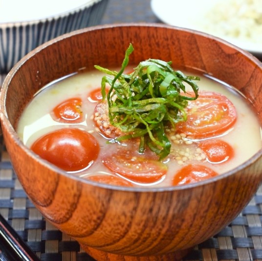 ミニトマトごまみそ汁