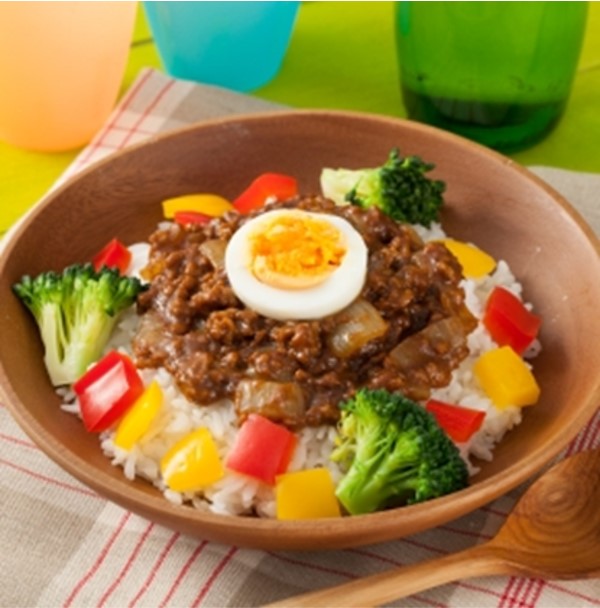 チキンで彩りキーマカレー