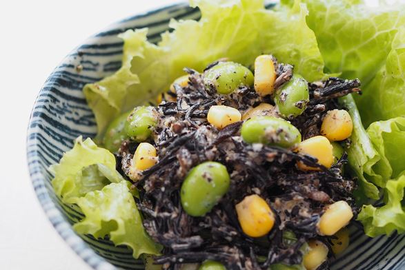 簡単ひじきと枝豆とコーンのサラダ