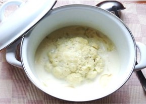171.カリフラワーの丸ごとスープ.jpg