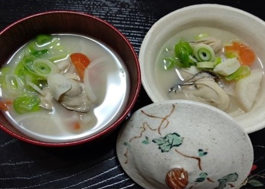 48.カブと牡蠣の白みそ煮(汁).jpg