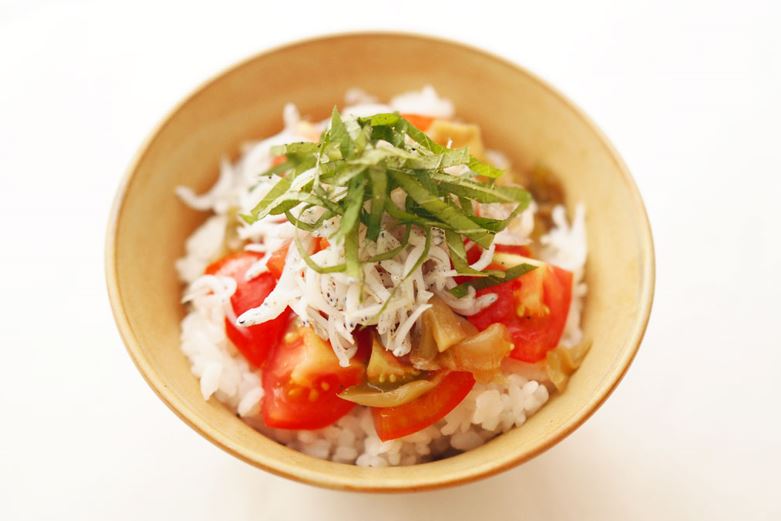 トマトのさっぱり丼