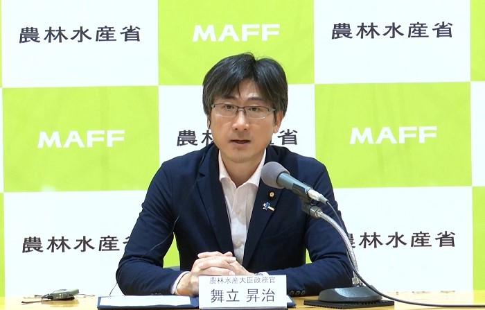 舞立政務官