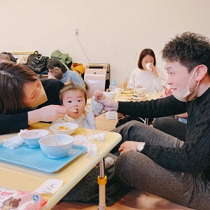 ママの栄養チャージカフェの様子