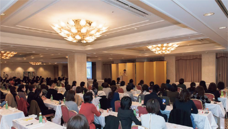 東京で開催したセミナーでは151名に修了証を授与