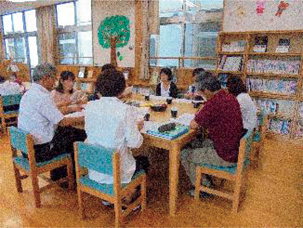 食育通信編集委員会の様子