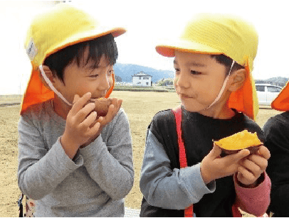 「焼き芋会」の様子