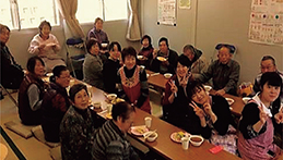 みんなで食卓を囲んだ食事