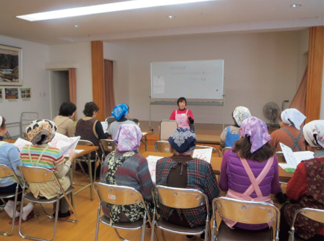 釜石市（かまいしし）地域住民向けの講演会の様子