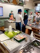 朝ごはん実習の様子