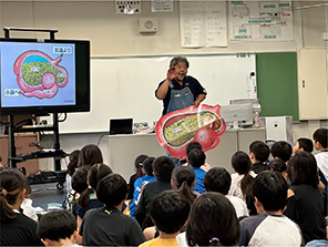 牛に関する講話の様子