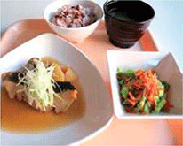 提供メニューの一例（煮魚）