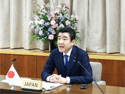 オンラインによるWTO非公式閣僚会合で発言する農林水産大臣