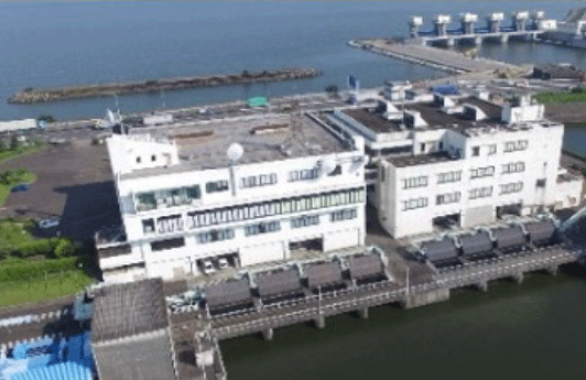 対策後の排水機場全景