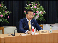 G20農業大臣会合で発言する農林水産大臣政務官